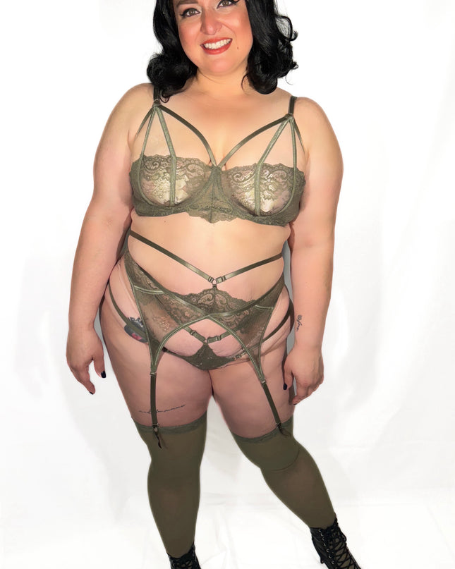 Lace and straps olive