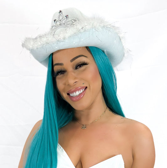 White cowgirl hat